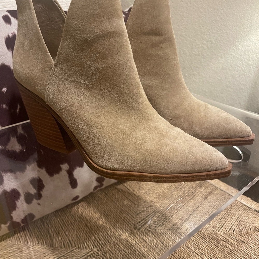Vince Camuto Tan Ankle Boots with Soft Suede Material